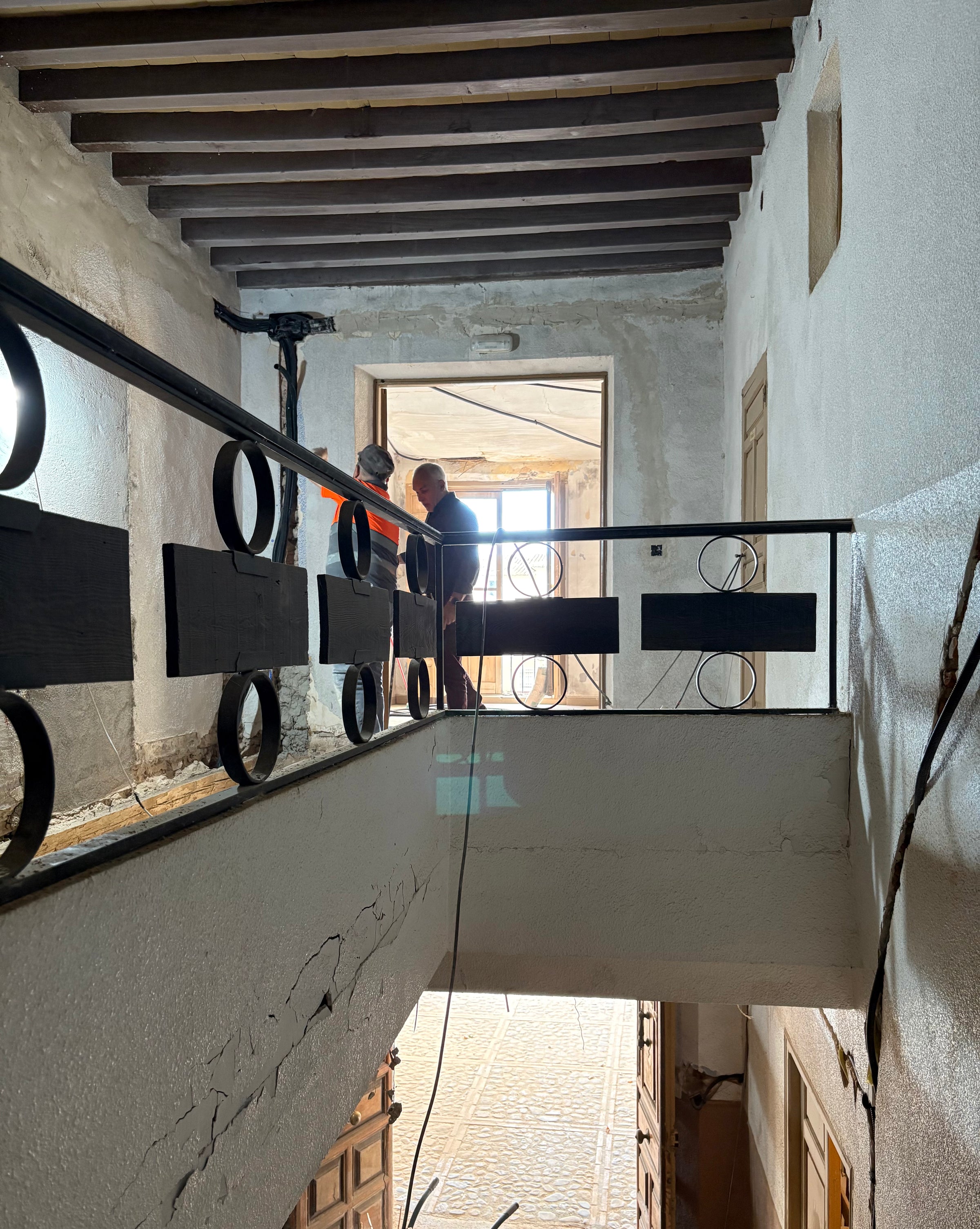 La escalera · Antes
