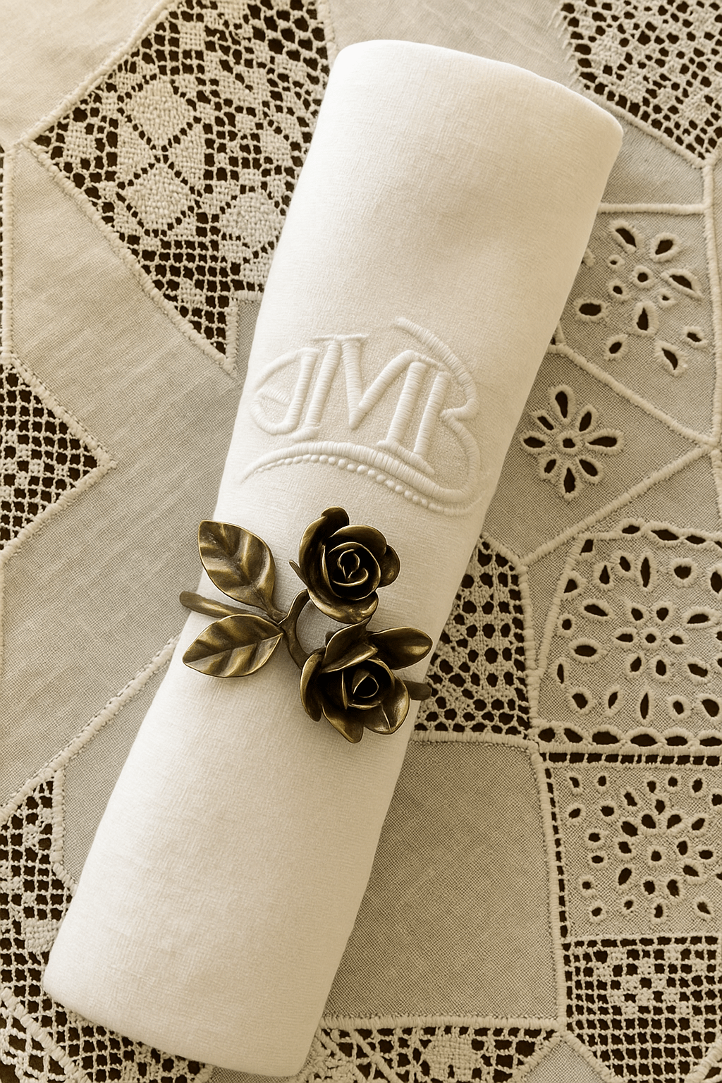 Anillo de servilleta Rose Antique Brass - Grace & Co.Anillo de servilleta Rose Antique BrassGrace & Co.