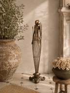 Blanca | Ángel Decorativo de Metal · 54 cm - Grace & Co.Blanca | Ángel Decorativo de Metal · 54 cmGrace & Co.