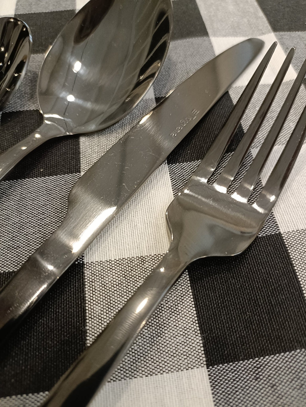 Cubiertos | Negro x 24 pz - Grace & Co.Cubiertos | Negro x 24 pzGrace & Co.