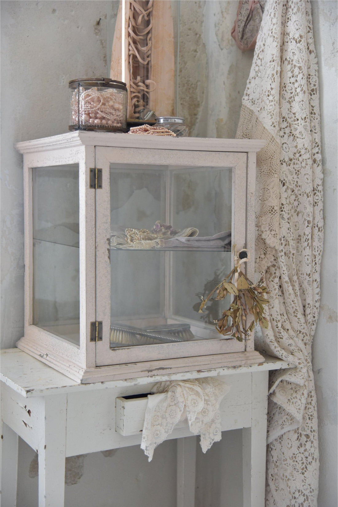 Gabinete | Cristalera - Grace &amp; Co.Gabinete | CristaleraGrace &amp; Co.