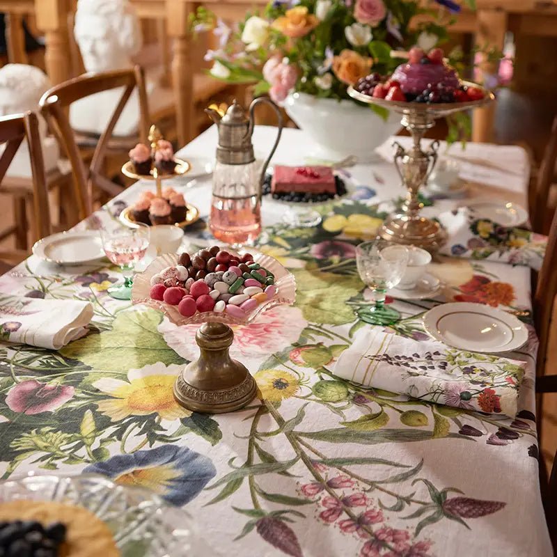 Mantel Lino | Flower Garden - Grace & Co.Mantel Lino | Flower GardenGrace & Co.