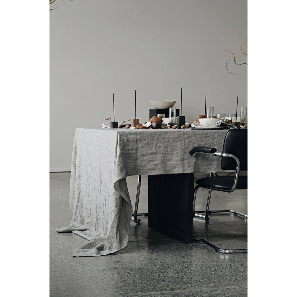Mantel Rayas Lino lavado | 140 x 170 cm - Grace & Co.Mantel Rayas Lino lavado | 140 x 170 cmGrace & Co.