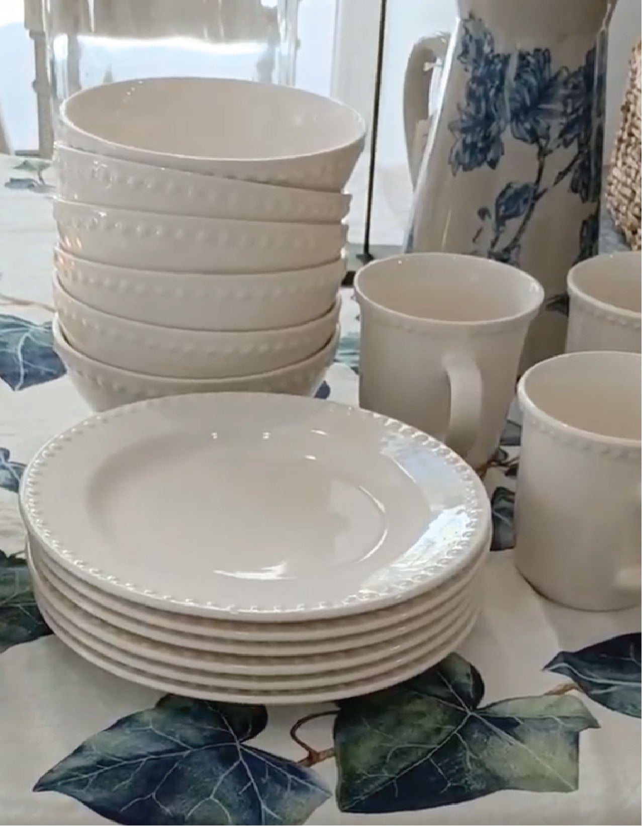 Plato hondo | Dots - Grace & Co.Plato hondo | DotsGrace & Co.