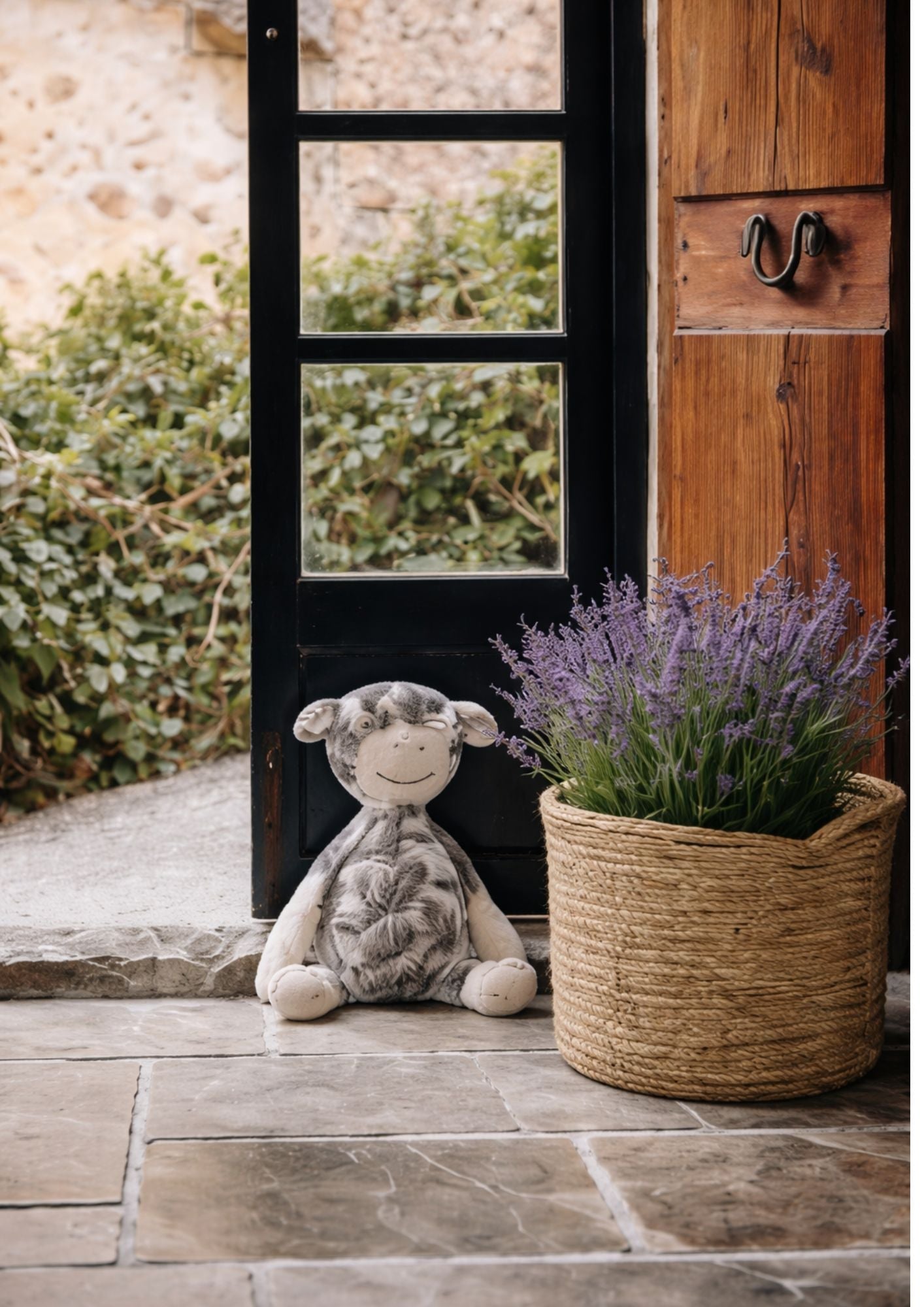 Tope para Puerta Rafiki Monkey – Detalle Decorativo con Carácter - Grace & Co.Tope para Puerta Rafiki Monkey – Detalle Decorativo con CarácterGrace & Co.